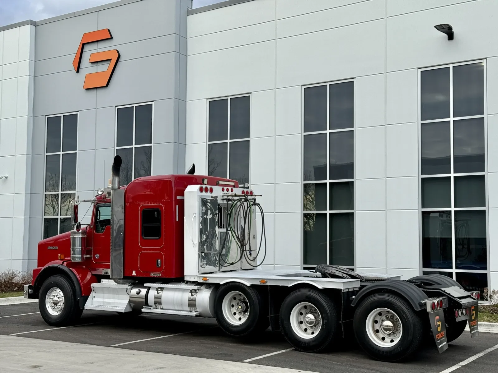 2014 Kenworth T800 - image 6
