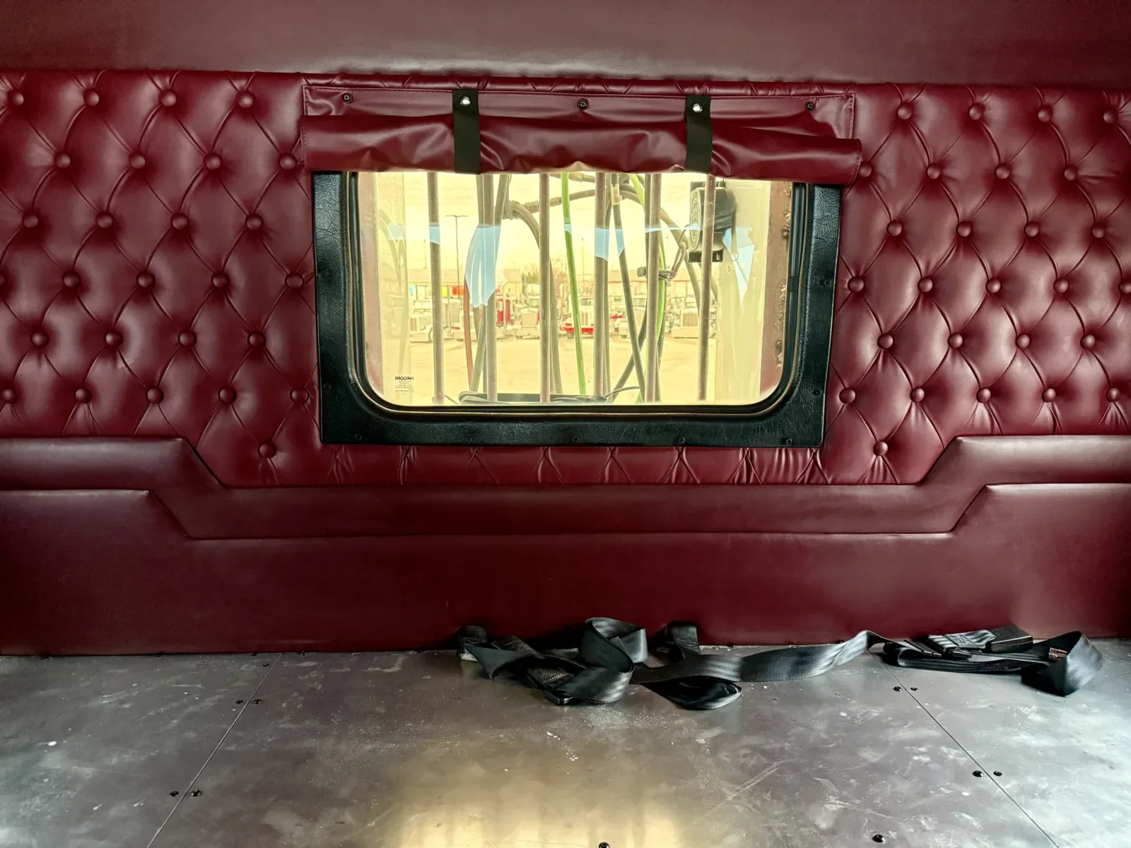 2014 Kenworth T800 - image 23