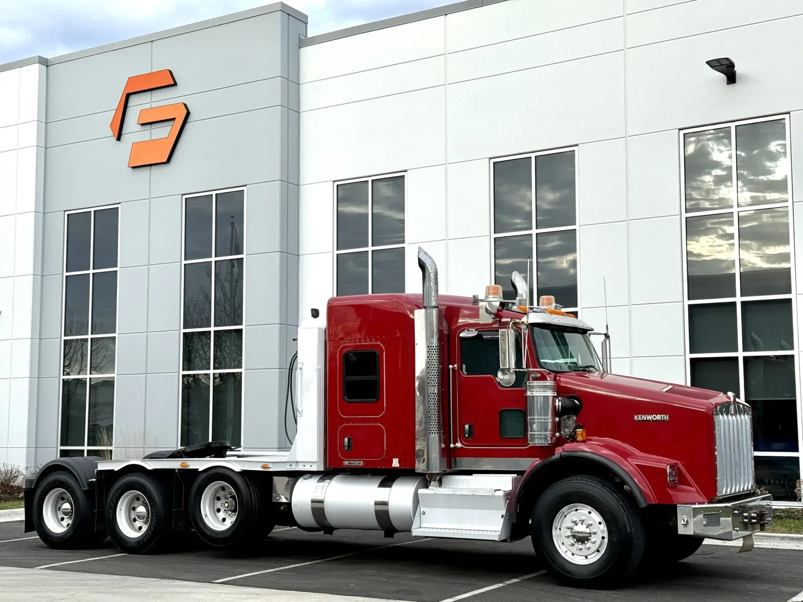 2014 Kenworth T800 in New Lenox, IL — photo 2