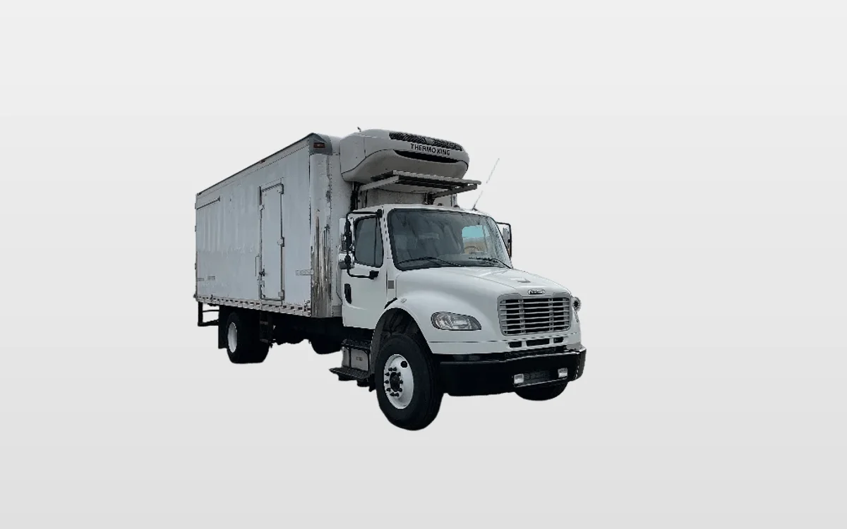 2019 Freightliner M2 106 - image 1
