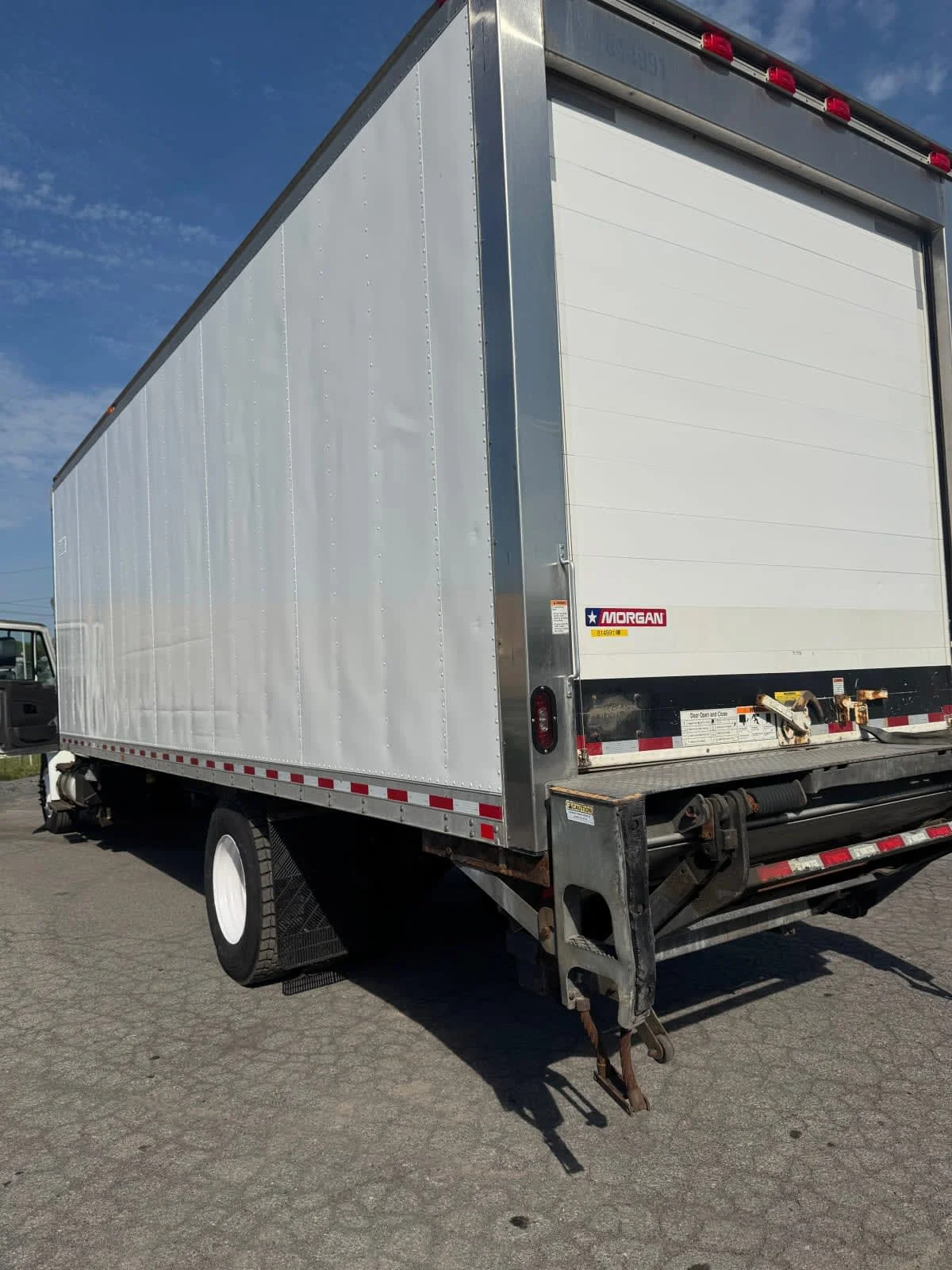 2019 International 4300 in Syracuse, NY — photo 5