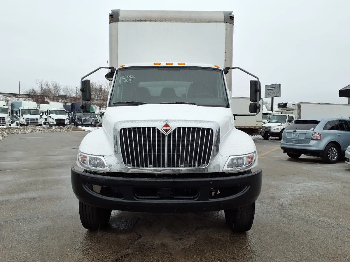 2019 International MV - image 2