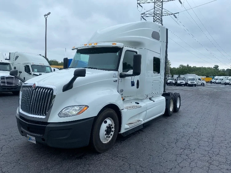 2019 International LT in Greensboro, NC — photo 3