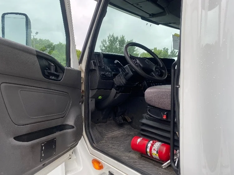 2019 International LT in Greensboro, NC — photo 8