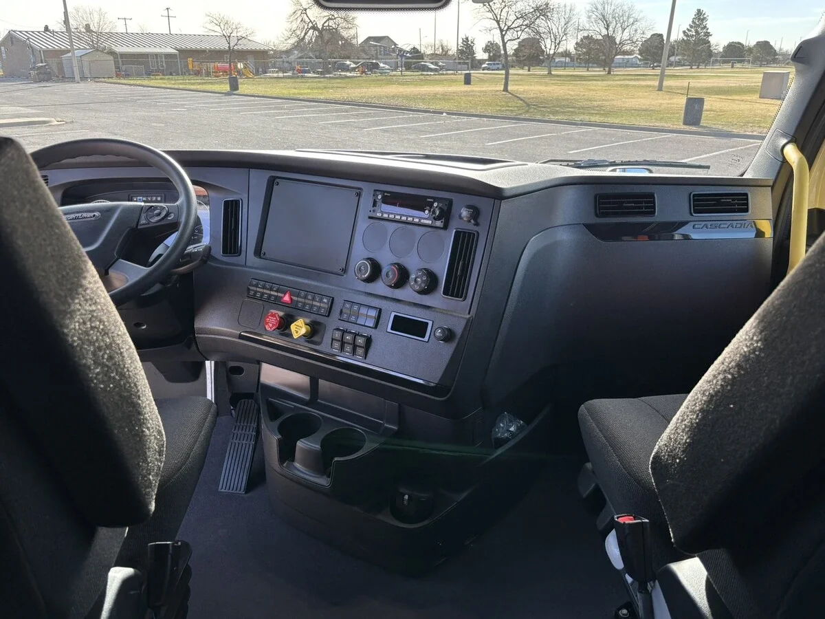 2026 Freightliner Cascadia - image 27