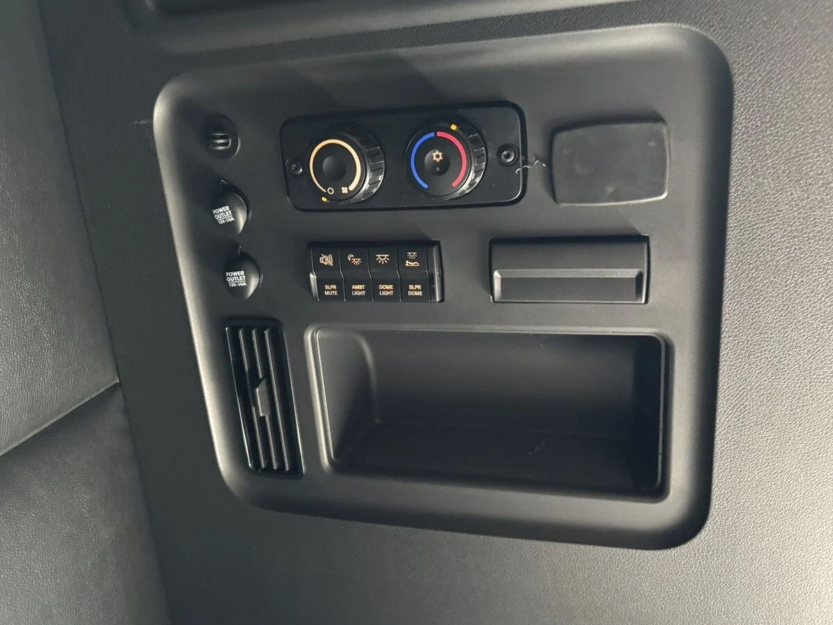 2026 Freightliner Cascadia - image 24