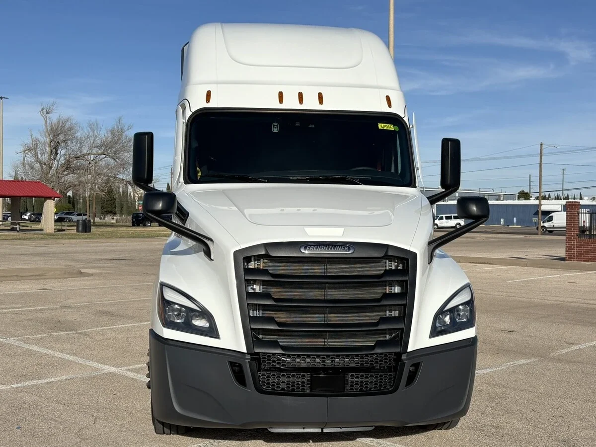 2026 Freightliner Cascadia - image 7