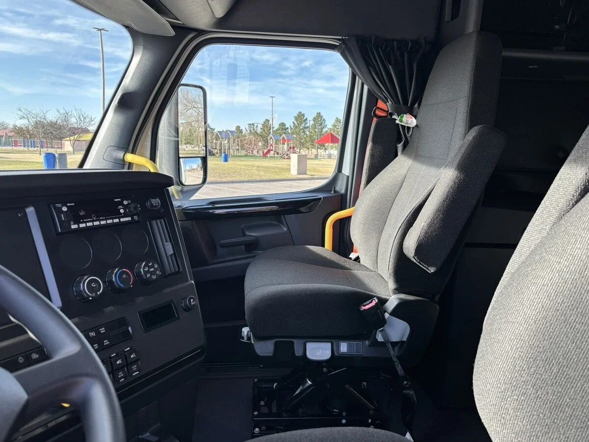 2026 Freightliner Cascadia - image 19