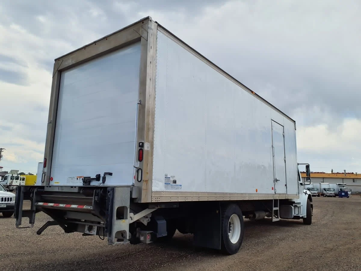 2016 Freightliner M2 106 in Commerce City, CO — photo 4