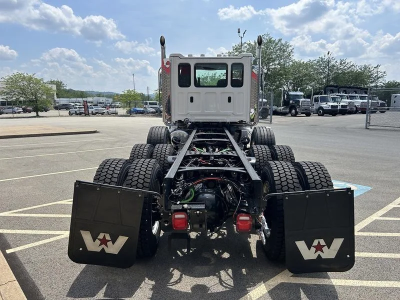2026 Western Star 49X in Pittsburgh, PA — photo 4