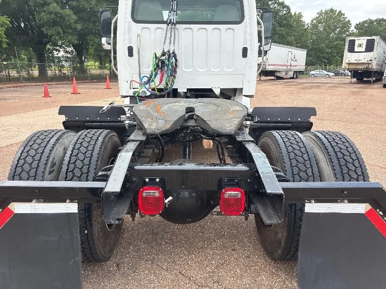2021 Freightliner eM2 in Jackson, MS — photo 6