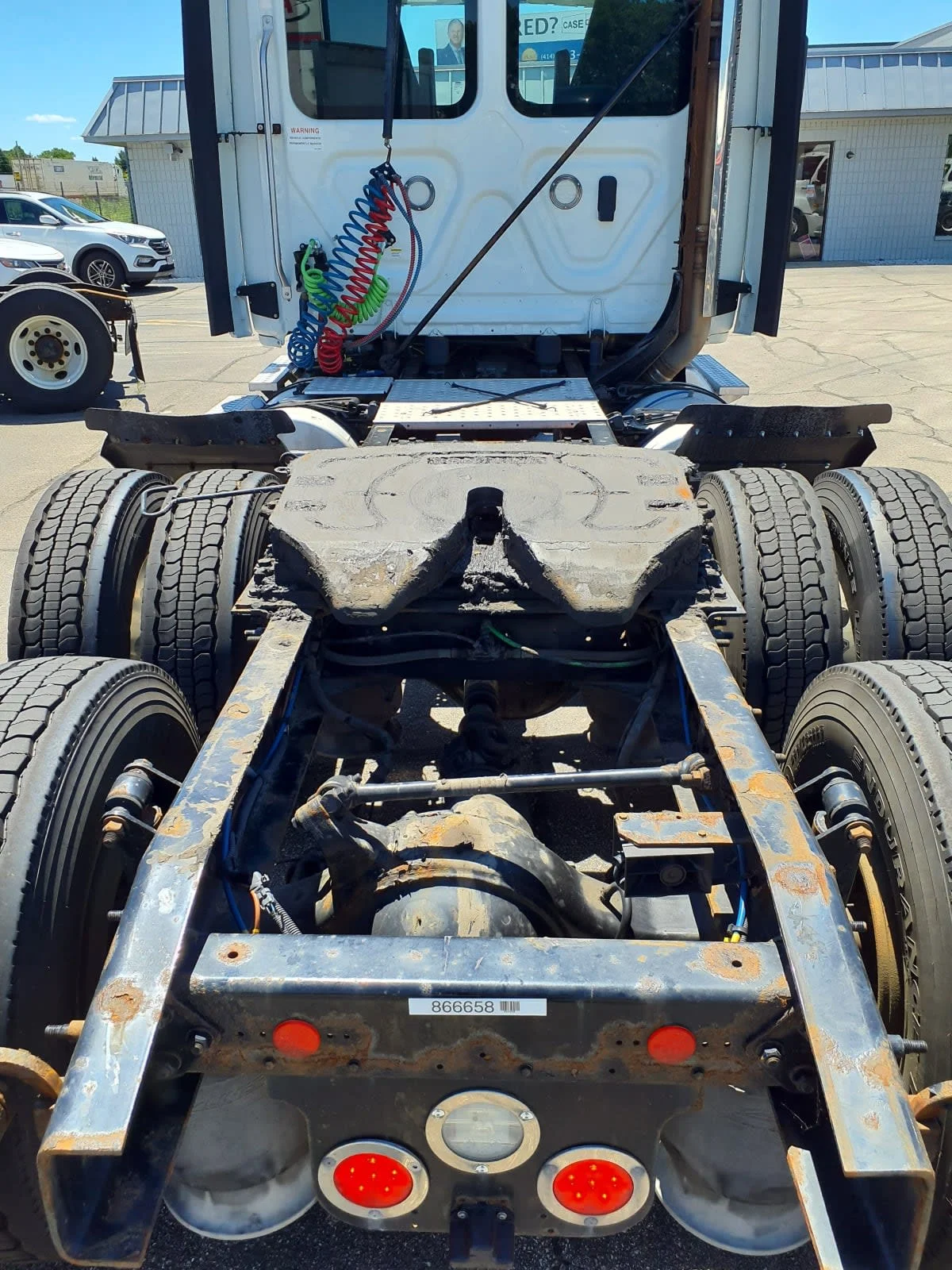 2019 Freightliner Cascadia in Oak Creek, WI — photo 9