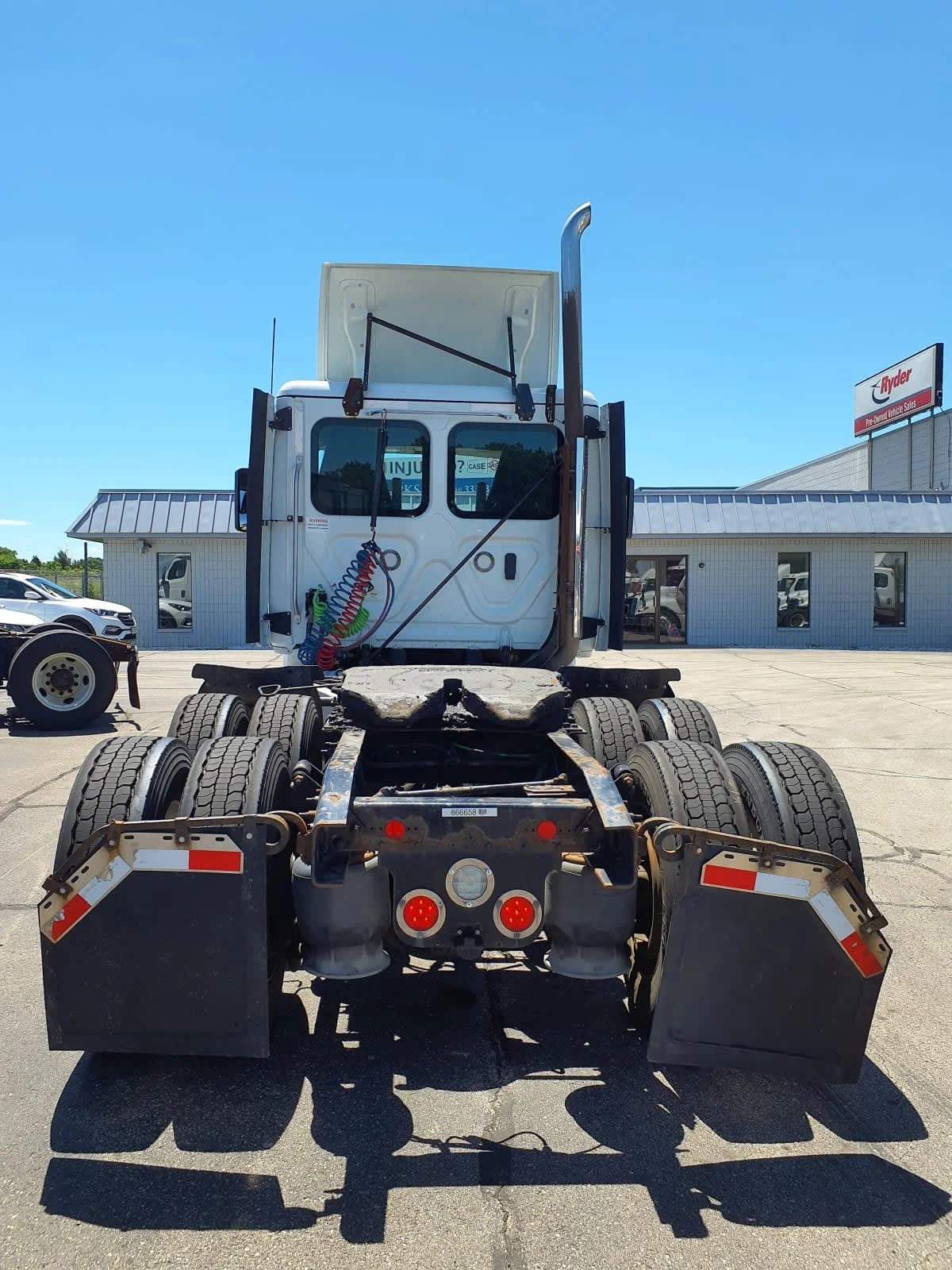 2019 Freightliner Cascadia in Oak Creek, WI — photo 5