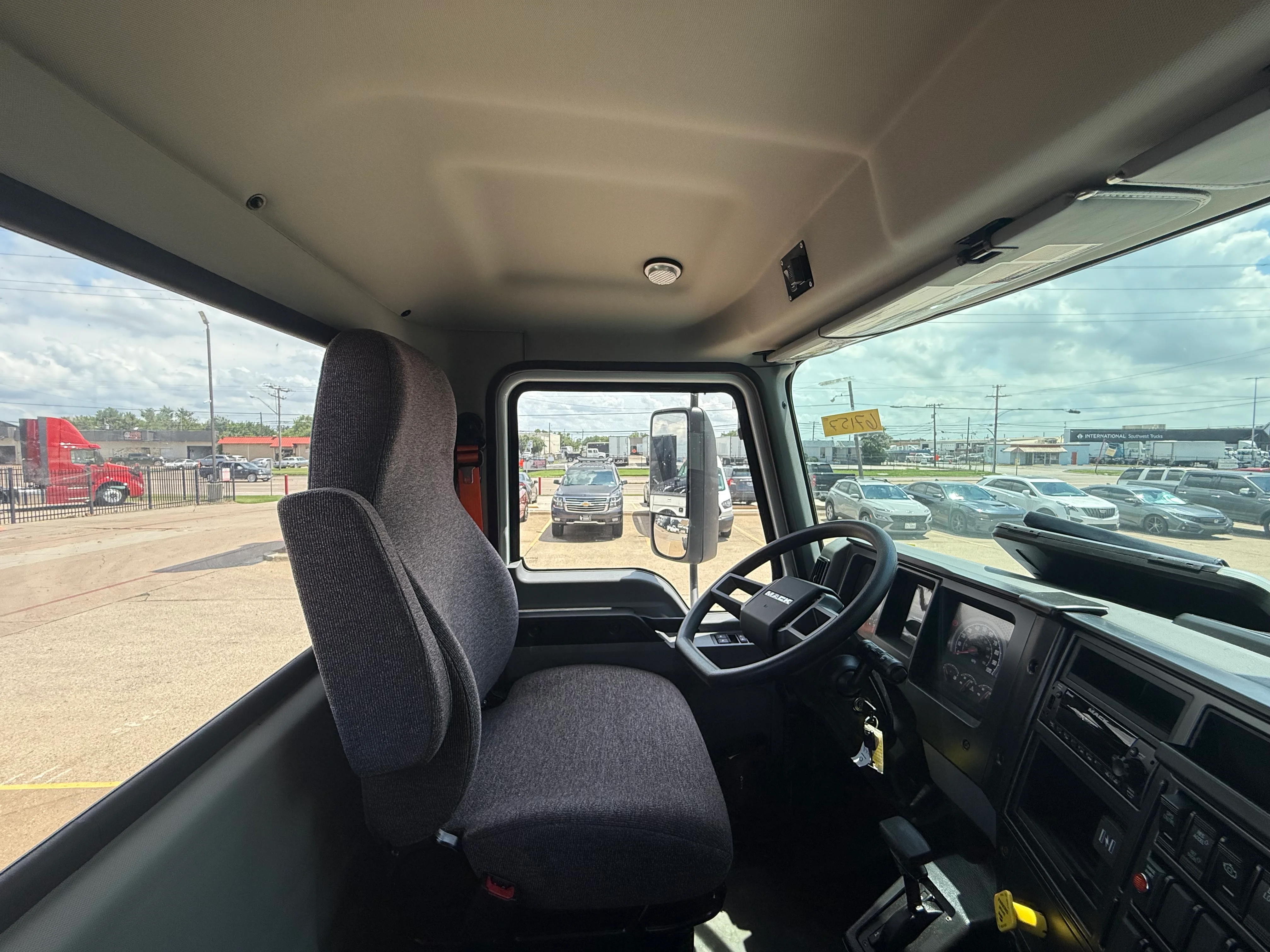 2025 Mack MD in Fort Worth, TX — photo 3