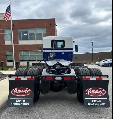 2025 Peterbilt 579 - image 3