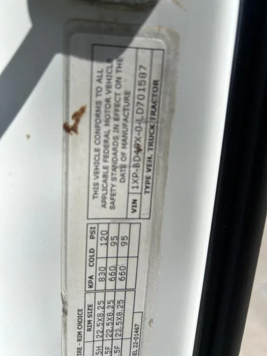 2020 Peterbilt 579 - image 28