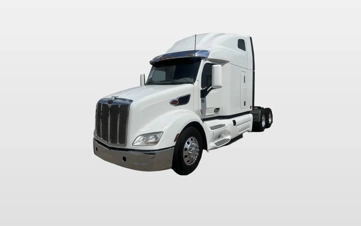 2020 Peterbilt 579 - image 1
