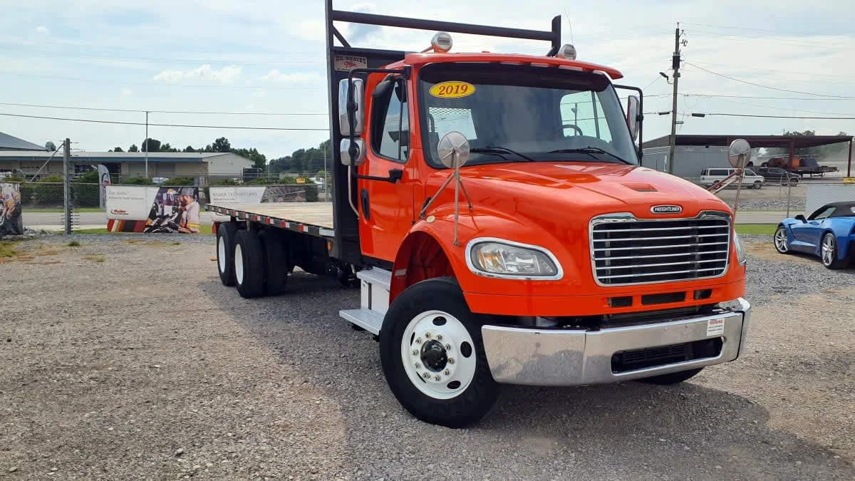 2019 Freightliner M2 106 in Birmingham, AL — photo 3