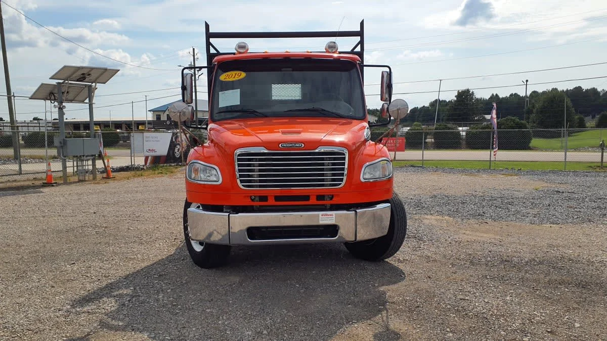 2019 Freightliner M2 106 in Birmingham, AL — photo 2