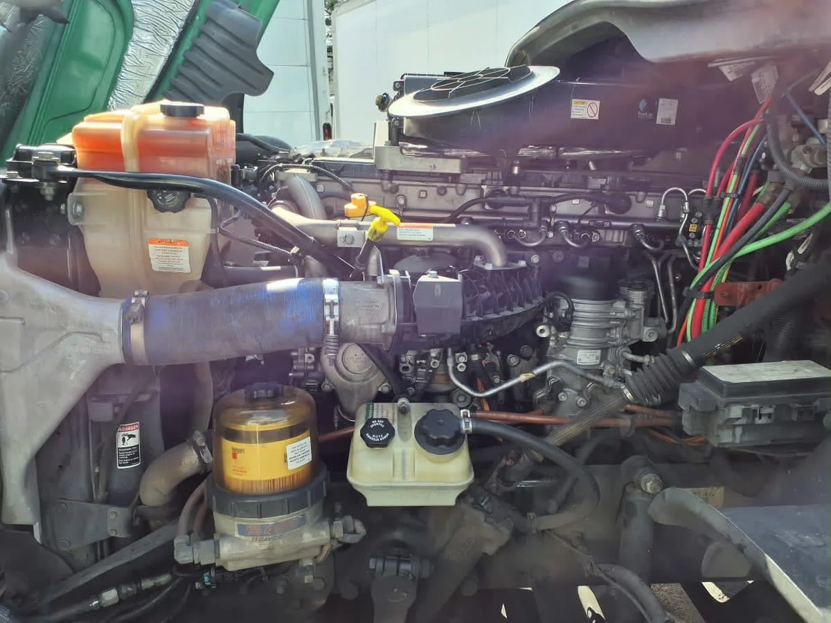2020 Freightliner Cascadia in Doraville, GA — photo 8