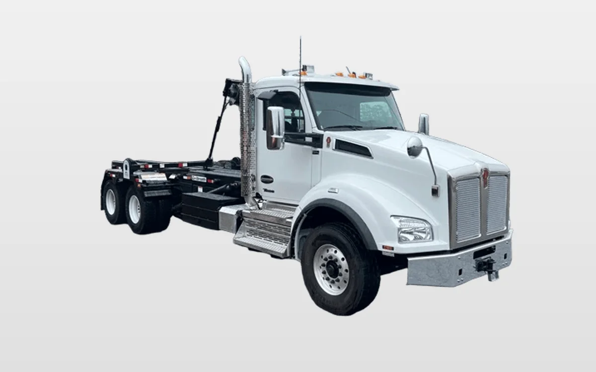 2026 Kenworth T880 - image 1