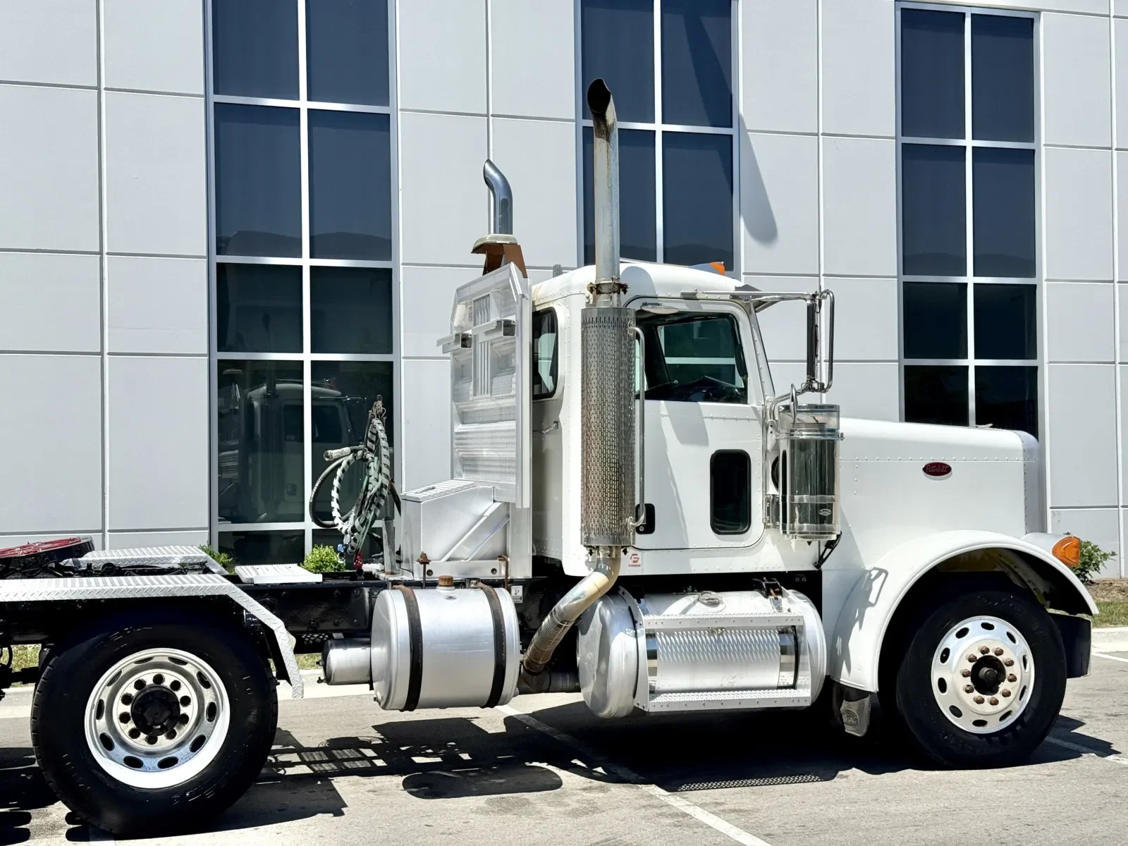 2006 Peterbilt 379 in New Lenox, IL — photo 7