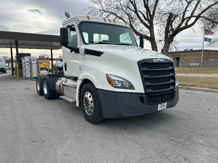 2019 Freightliner Cascadia in Omaha, NE