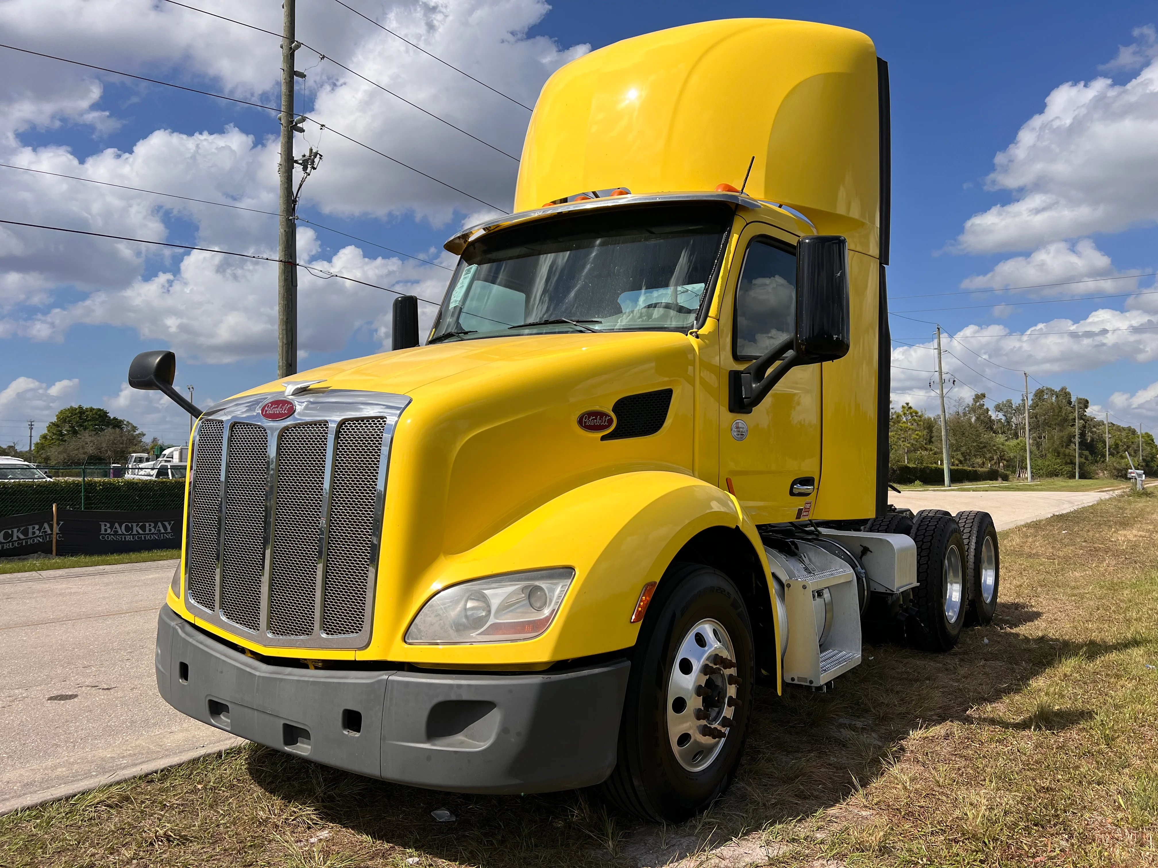 2021 Peterbilt 579 in Fort Pierce, FL