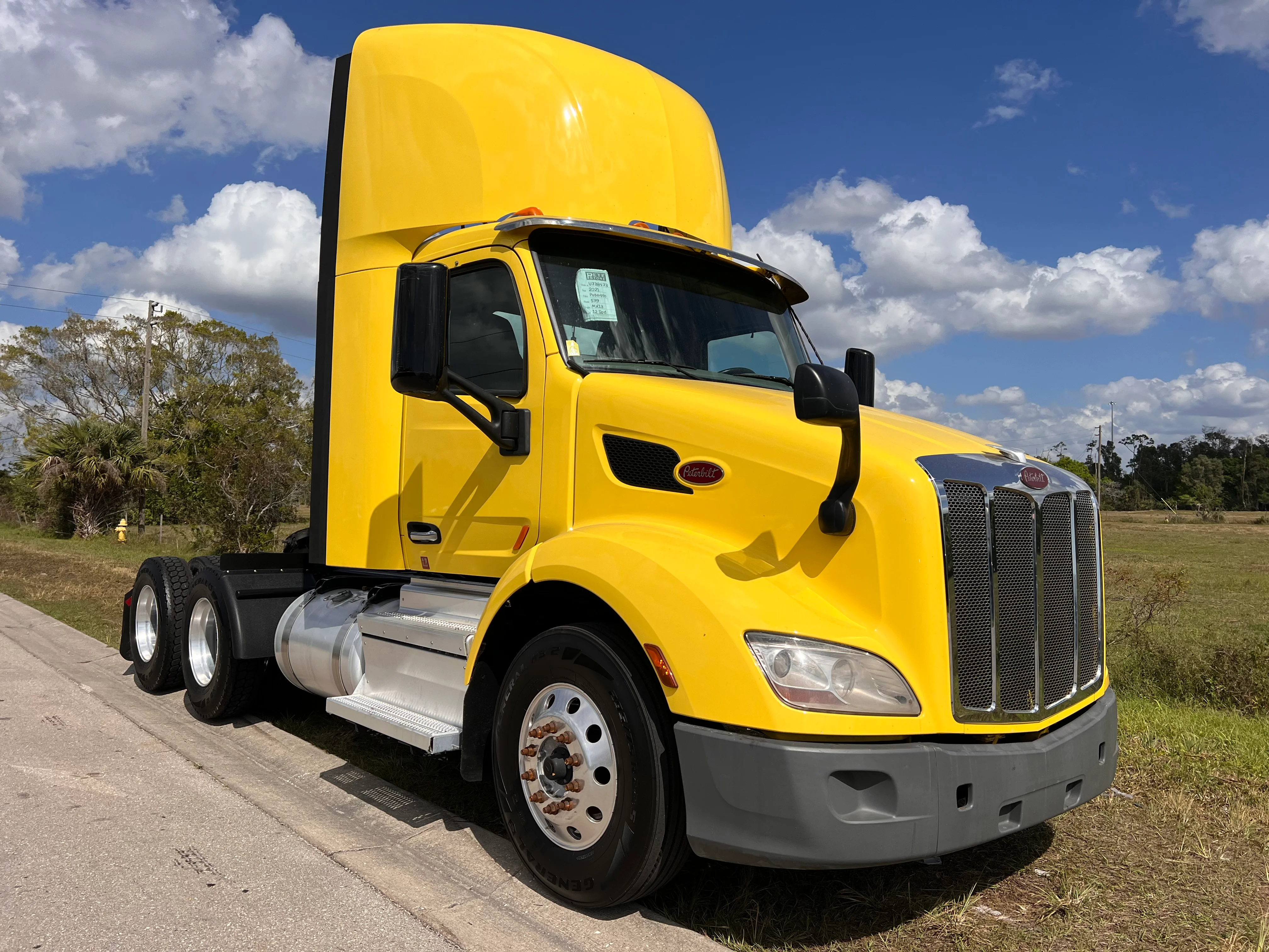 2021 Peterbilt 579 - image 8