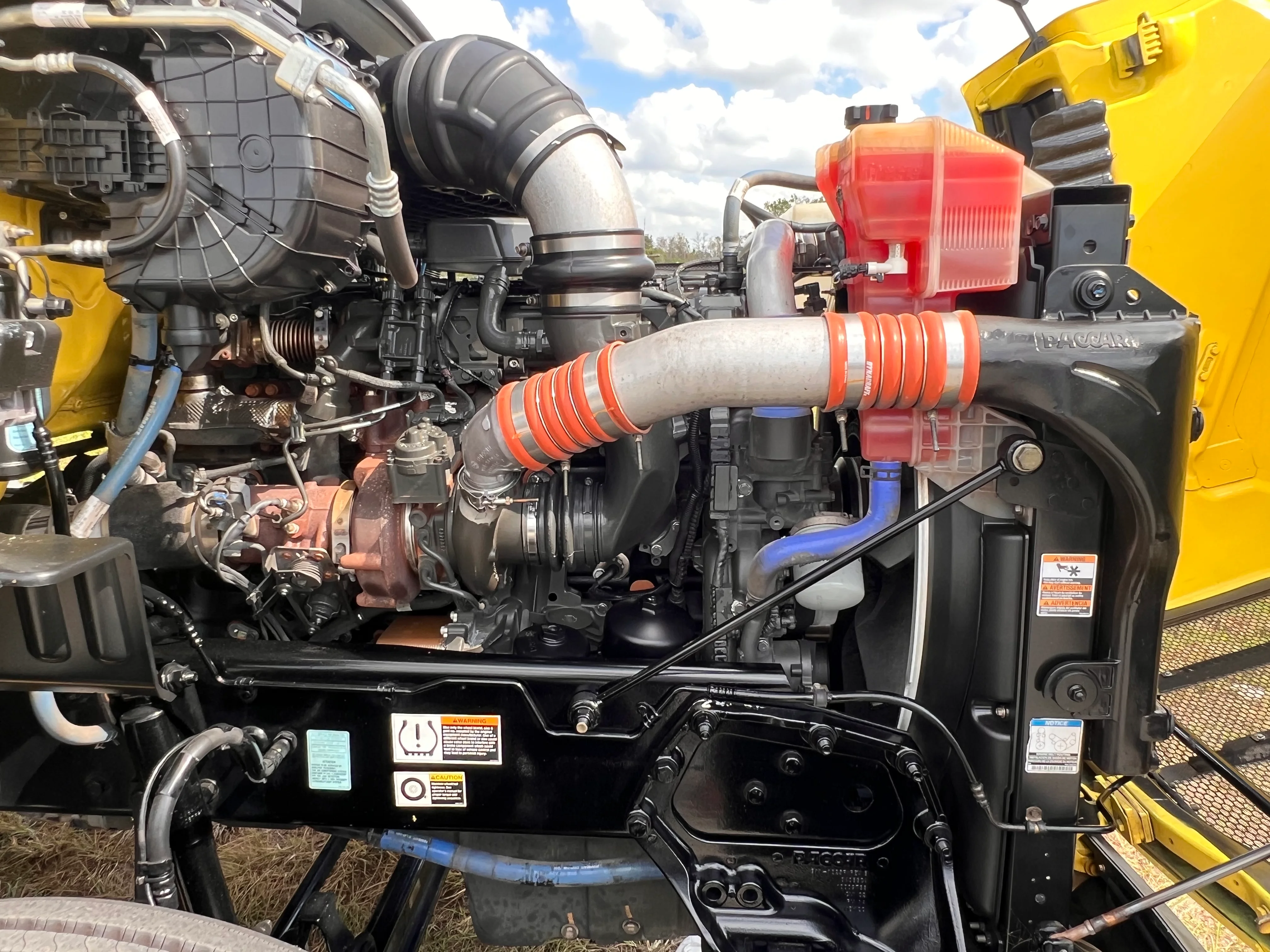 2021 Peterbilt 579 in Fort Pierce, FL — photo 9