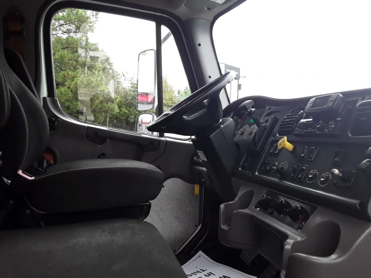 2018 Freightliner M2 106 in Charlotte, NC — photo 10