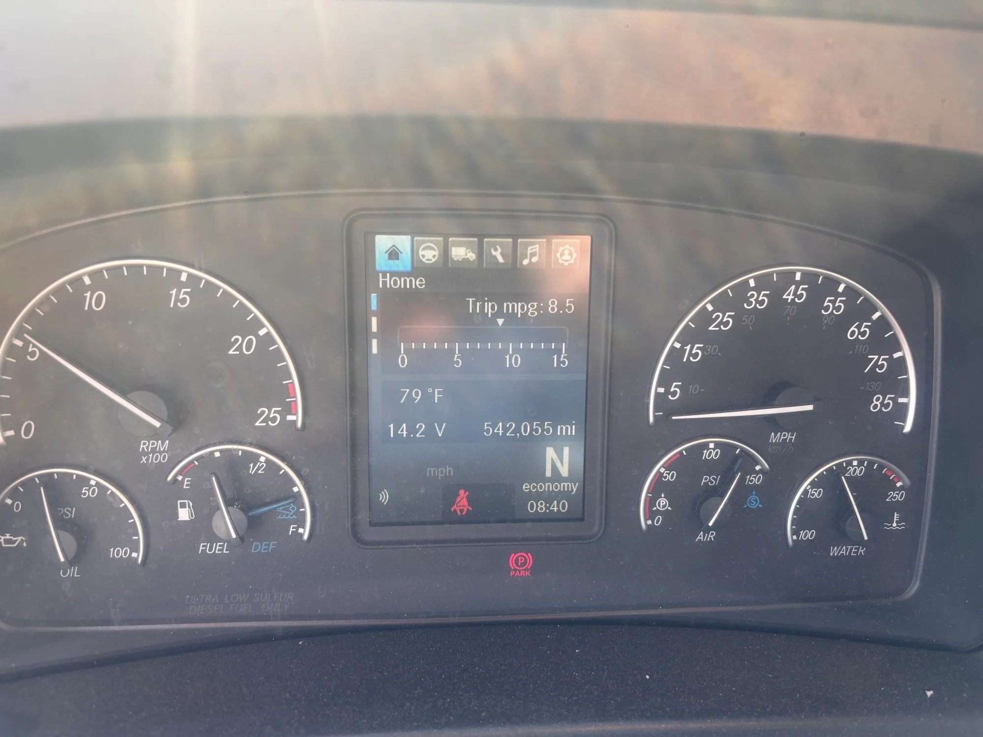 2021 Freightliner Cascadia - image 9