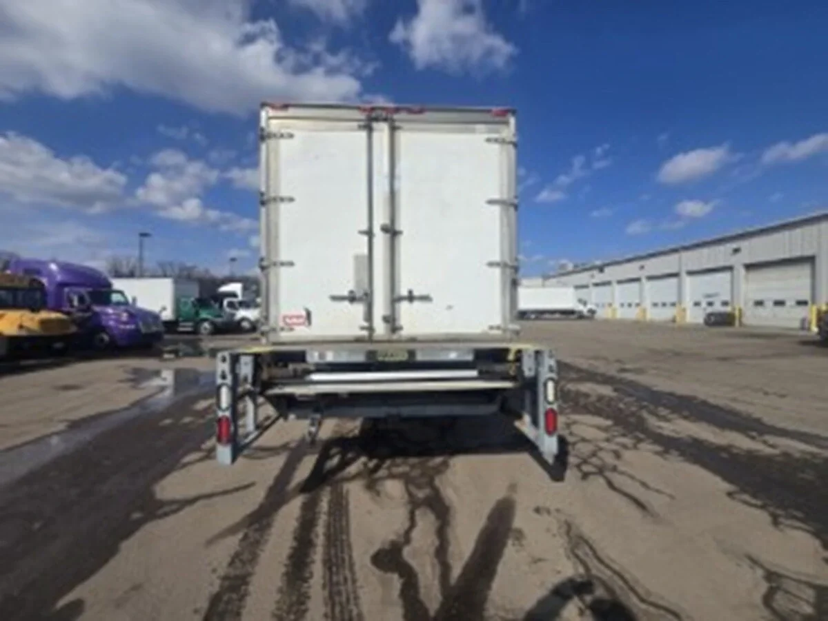 2019 International MV in Youngstown, OH — photo 3