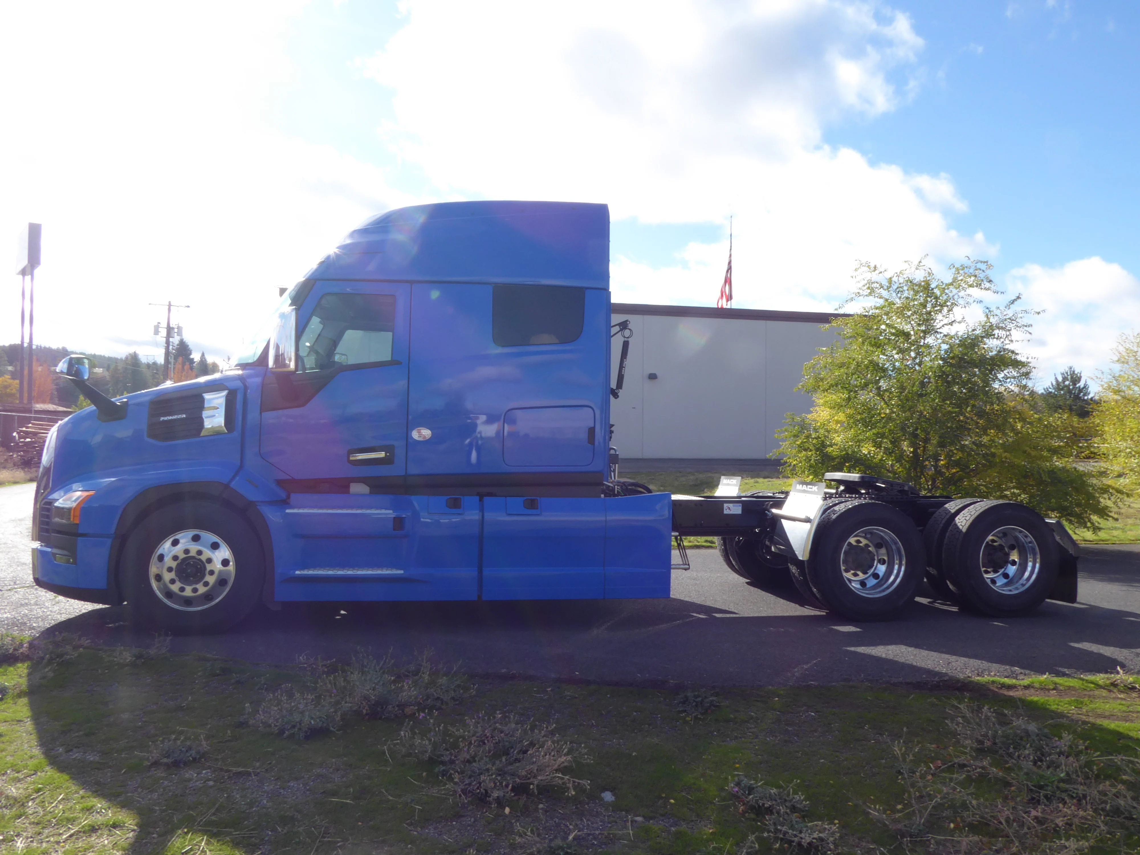 2026 Mack Pioneer in Spokane, WA — photo 9