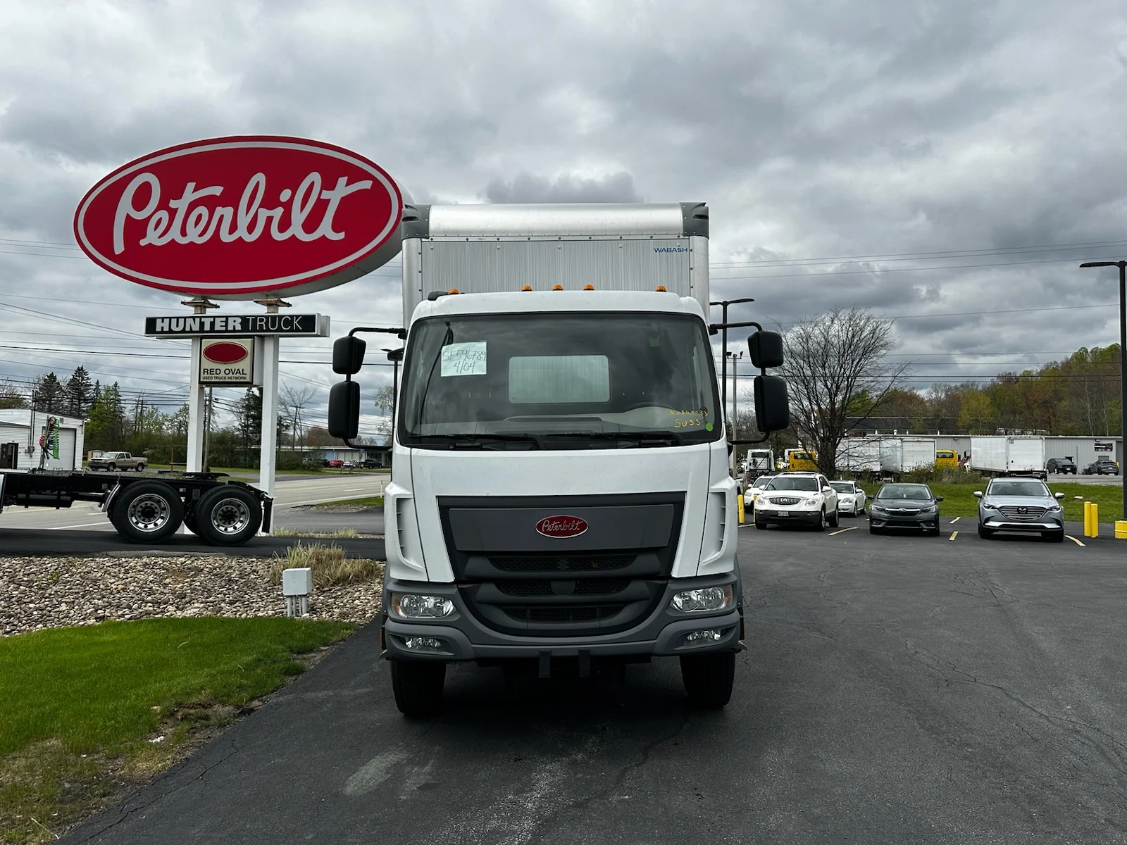 2025 Peterbilt 220EV - image 9