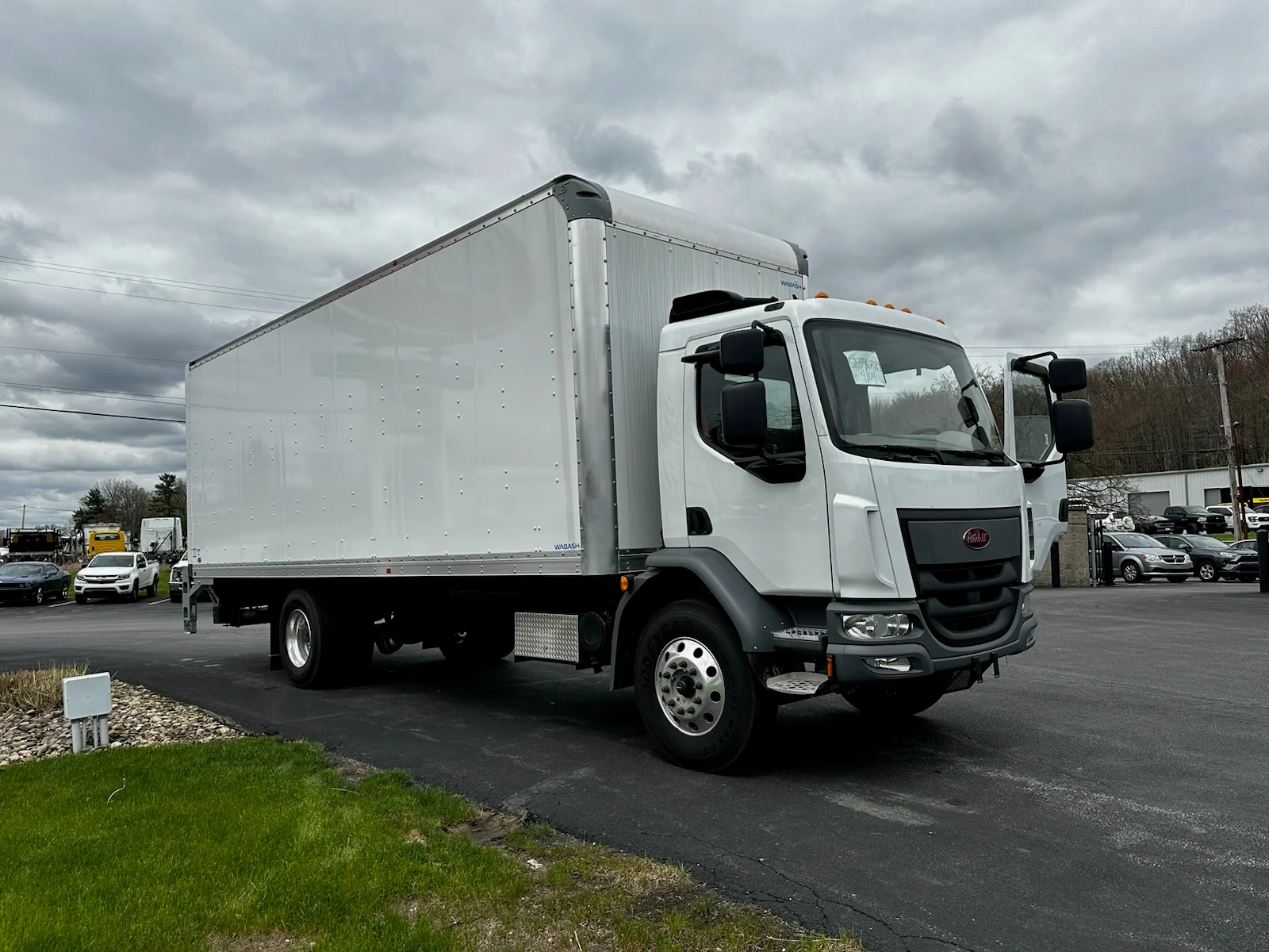 2025 Peterbilt 220EV in Butler, PA — photo 11
