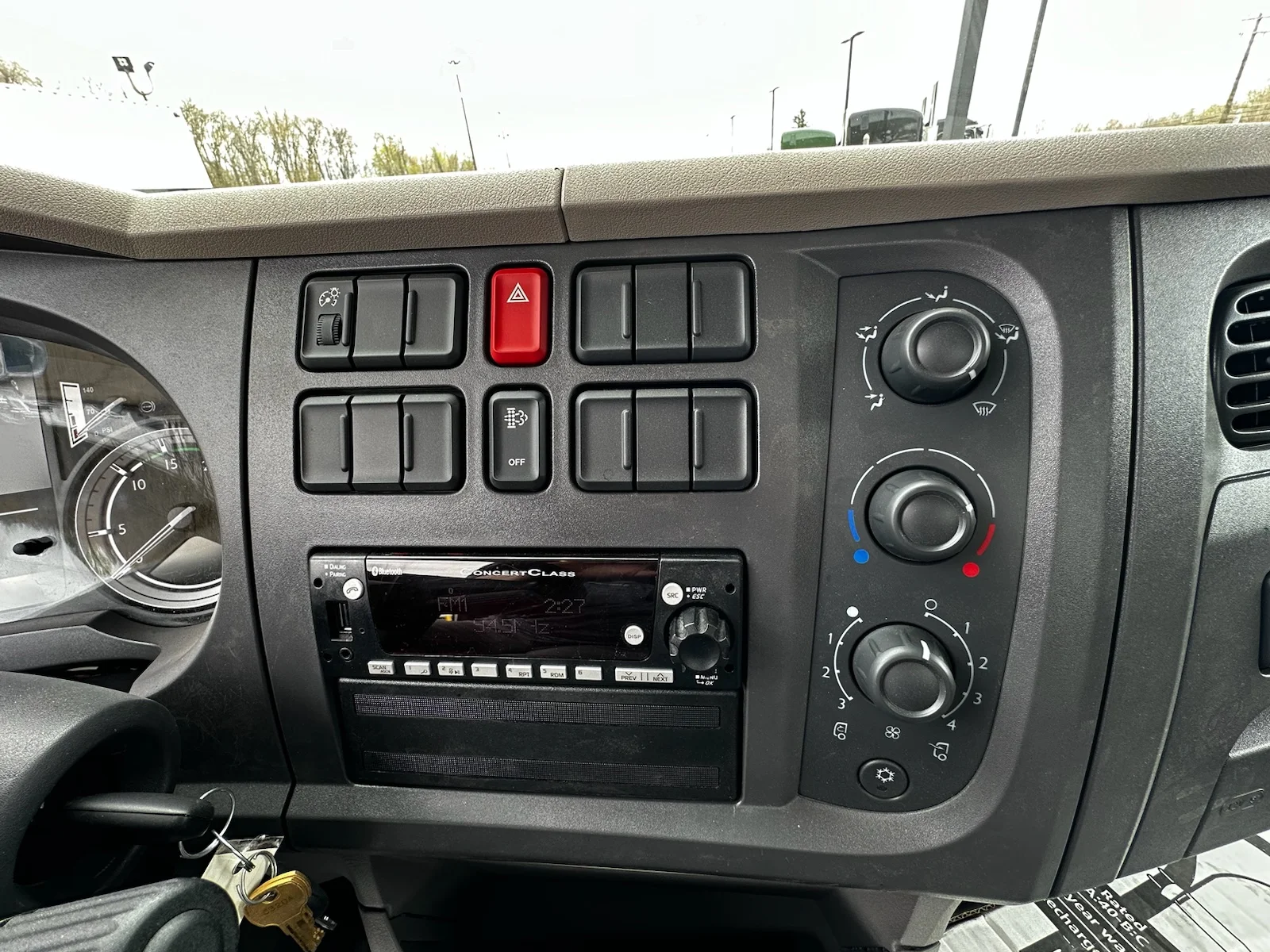 2025 Peterbilt 220EV in Butler, PA — photo 16
