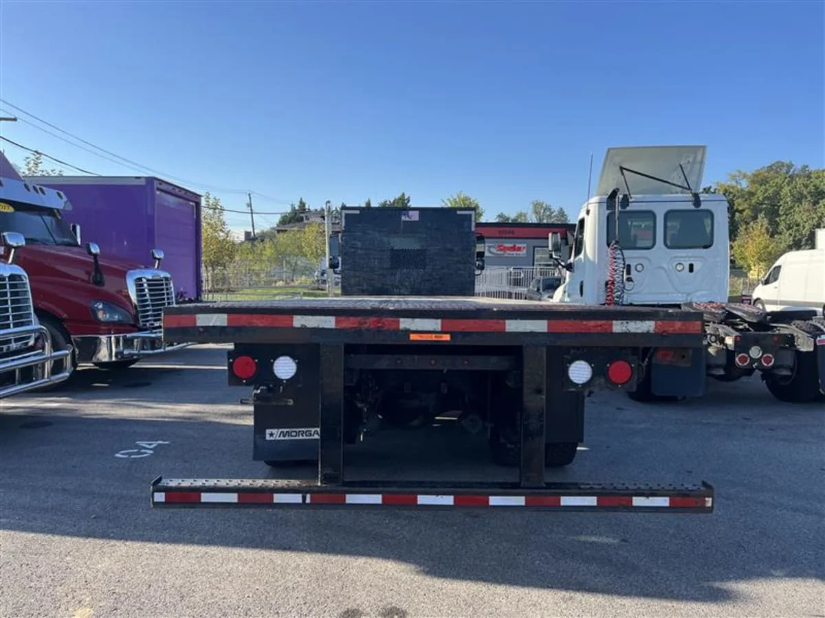2019 Freightliner M2 106 - image 5