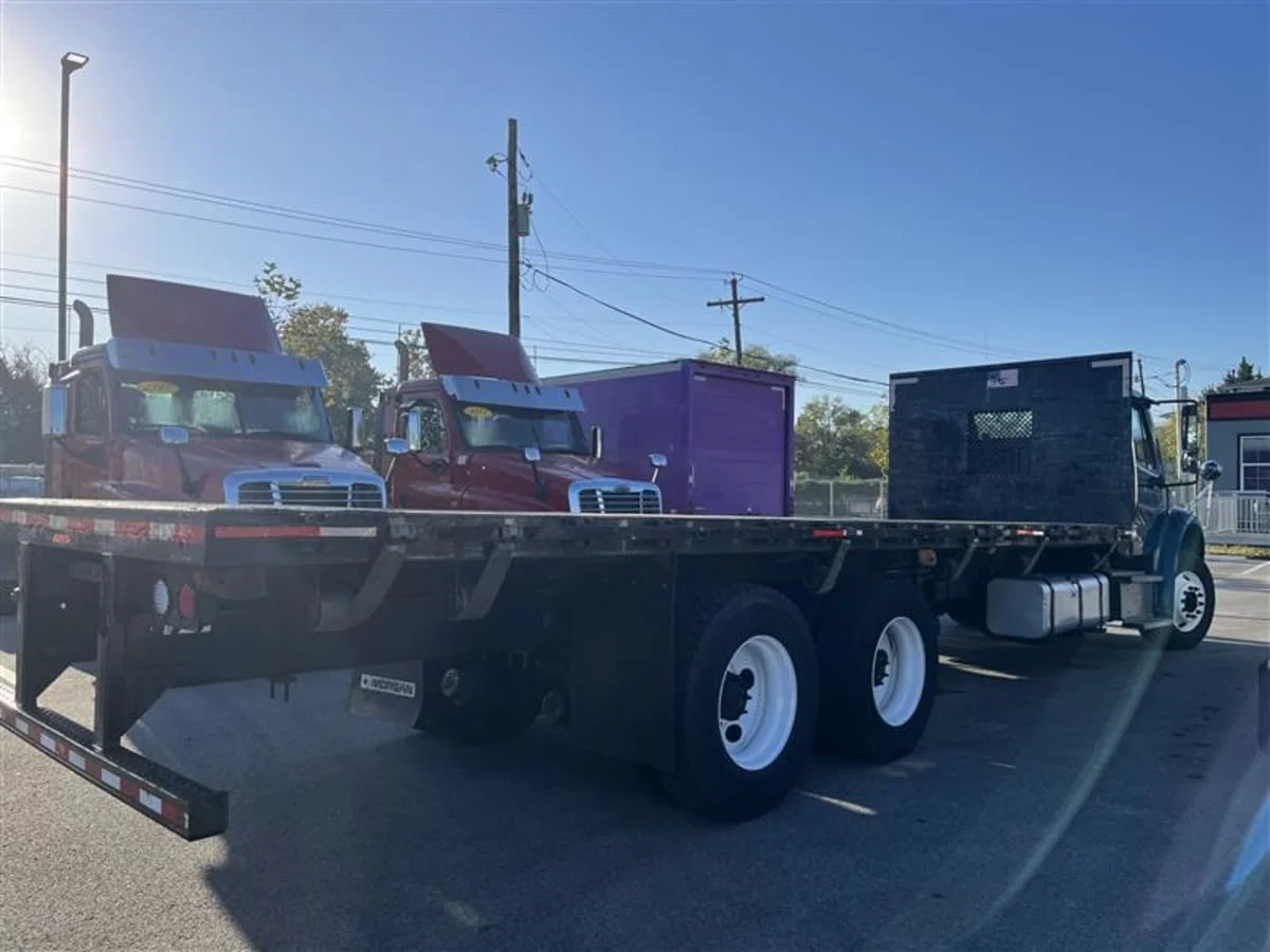 2019 Freightliner M2 106 in Beltsville, MD — photo 4