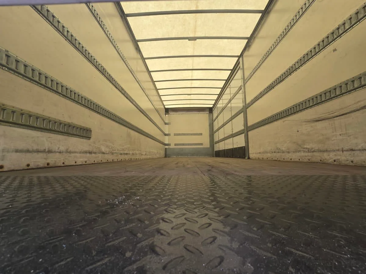 2018 Freightliner M2 106 - image 8