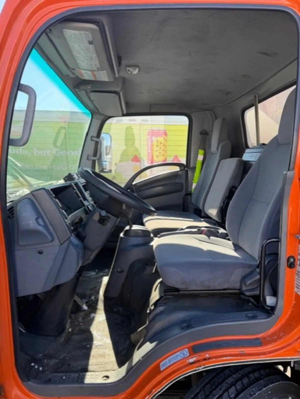 2020 Isuzu NQR - image 8