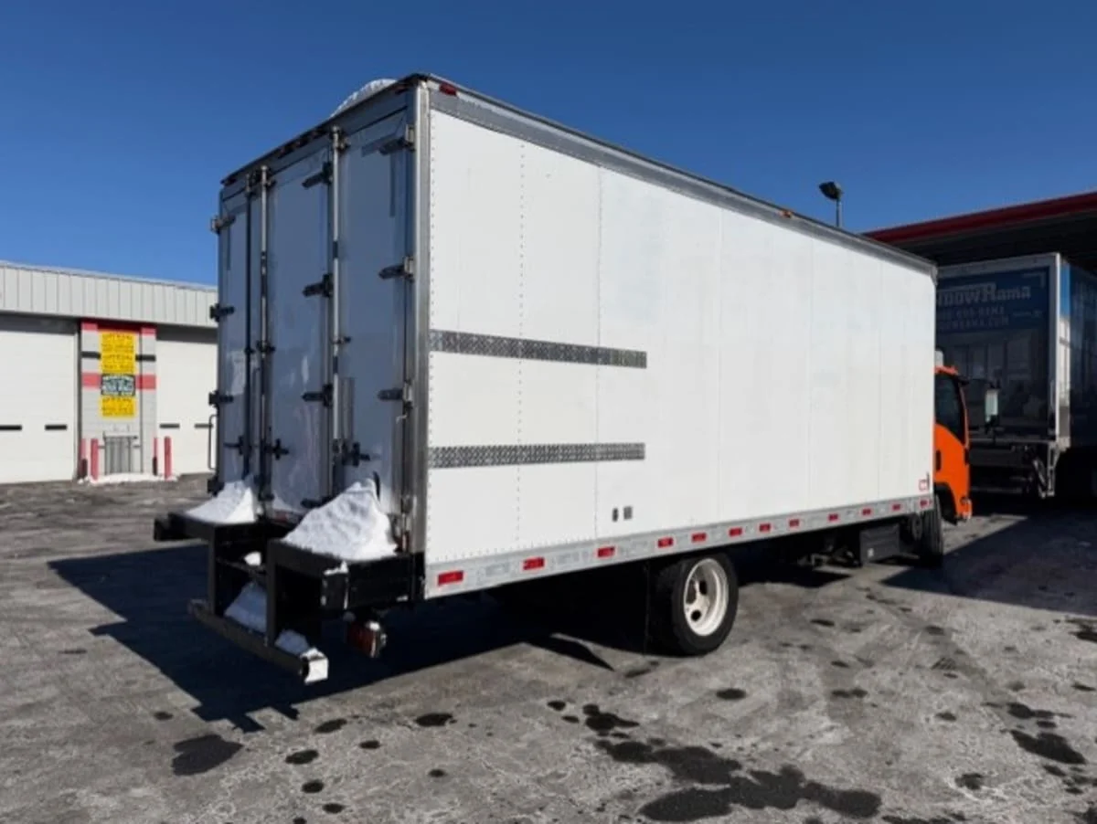 2020 Isuzu NQR - image 4