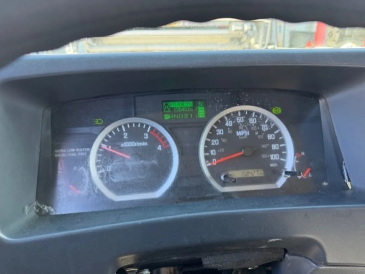 2020 Isuzu NQR - image 12