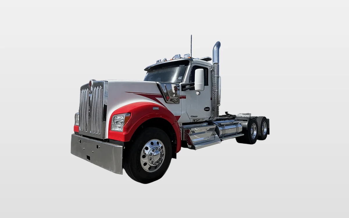 2020 Kenworth W990 - image 1