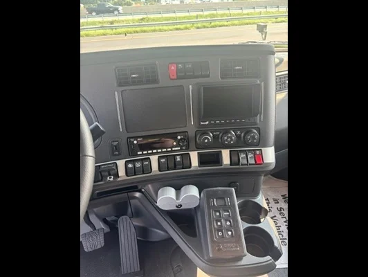2027 Kenworth T880 in Conyers, GA — photo 20