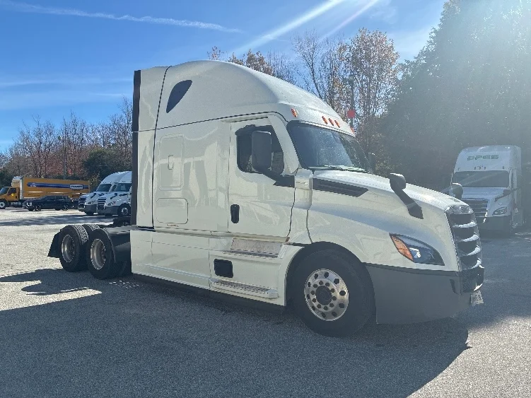 2021 Freightliner Cascadia in Greensboro, NC