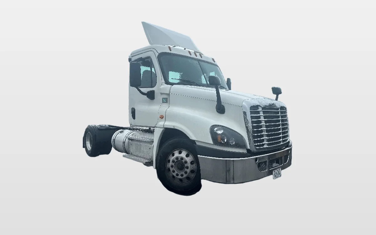 2018 Freightliner Cascadia - image 1