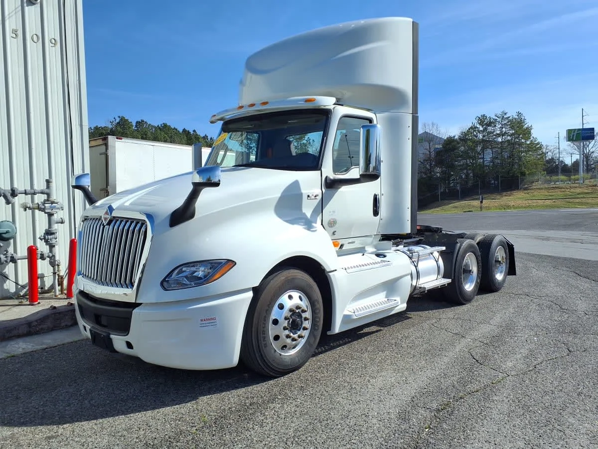 2022 International LT in Knoxville, TN
