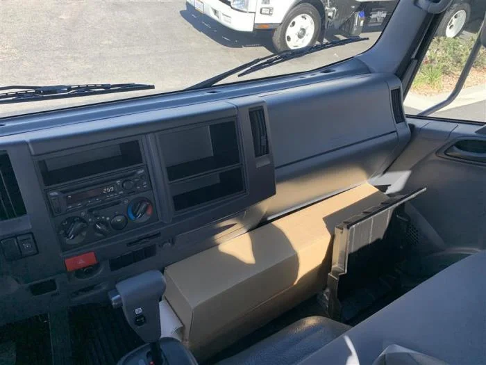 2025 Isuzu NRR in Sealy, TX — photo 10