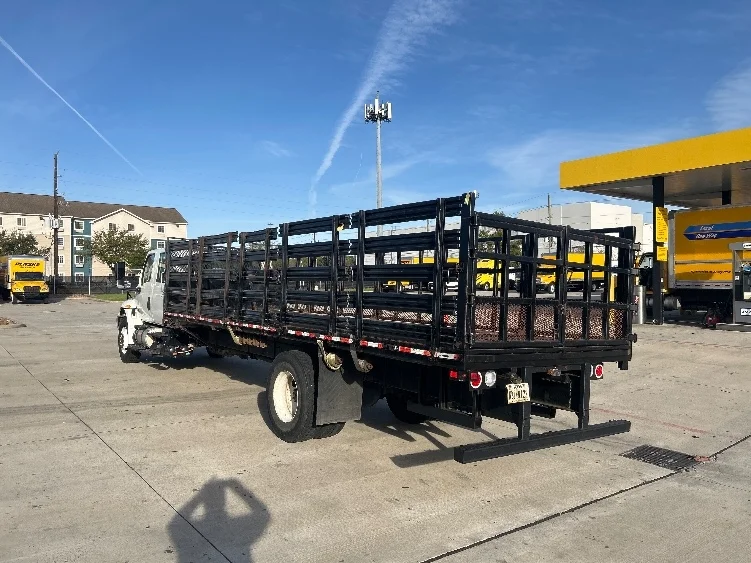 2020 International MV - image 6